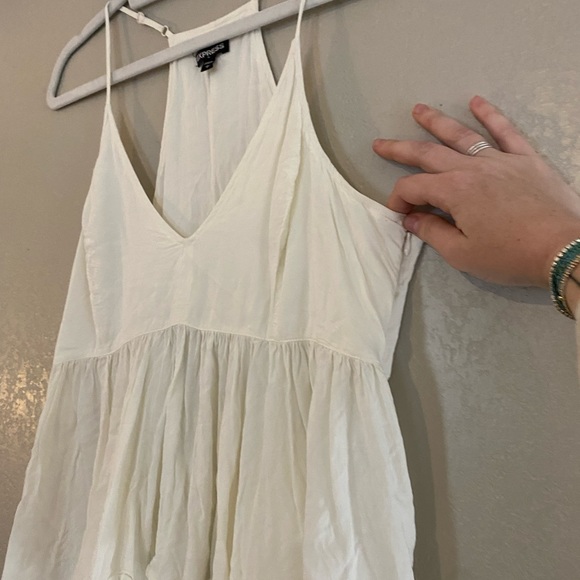 🔴SOLD🔴 Express • cream tank top - Picture 2 of 6